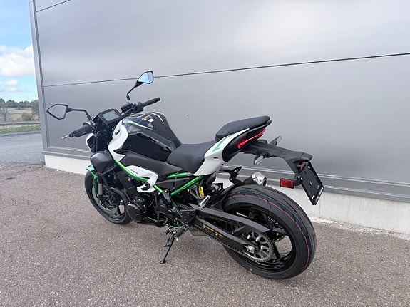 Kawasaki Z900 * Visnings Ex * Beställ din 2027 * 8 of 9