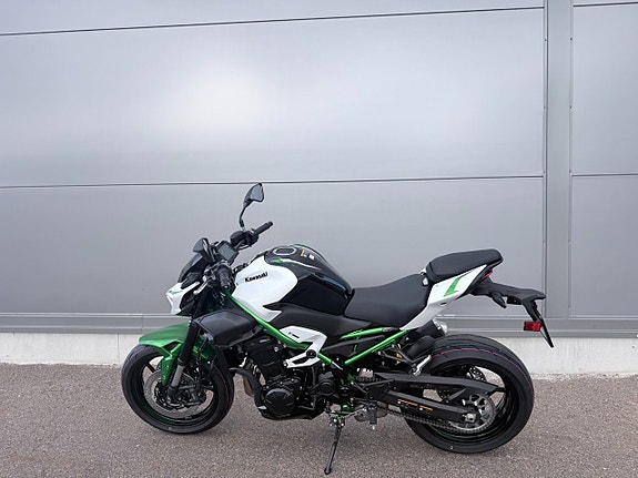 Kawasaki Z900 * Visnings Ex * Beställ din 2027 * 6 of 9