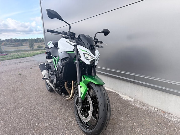 Kawasaki Z900 * Visnings Ex * Beställ din 2027 * 3 of 9