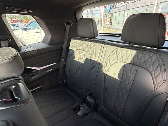BMW X7 13 of 26