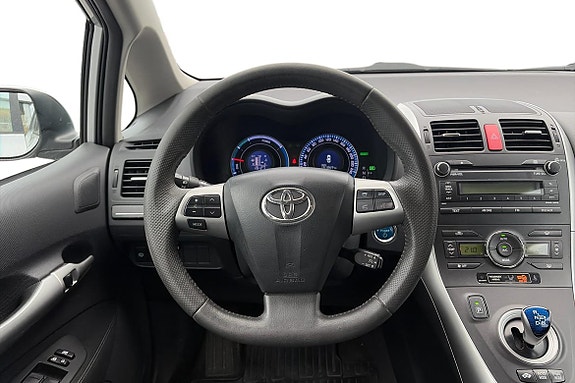 Toyota Auris 10 of 21
