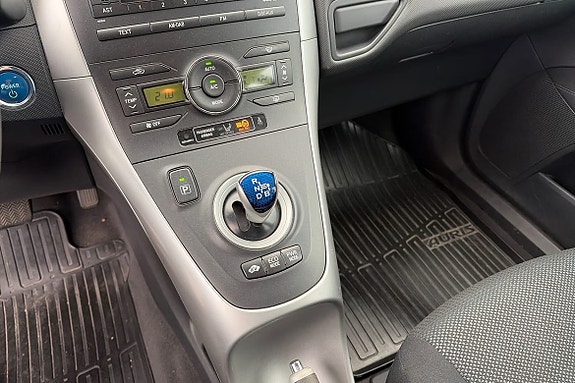 Toyota Auris 21 of 21