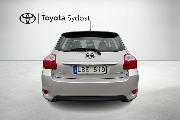 Toyota Auris 5 of 21