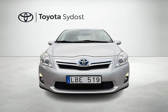 Toyota Auris 6 of 21