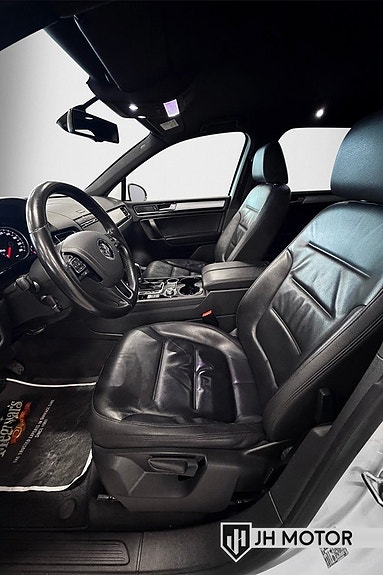 Volkswagen Touareg 13 of 19