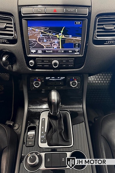 Volkswagen Touareg 17 of 19