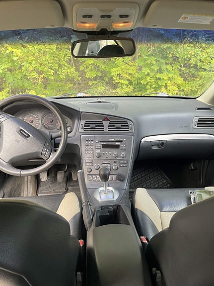 Volvo S60 10 of 13