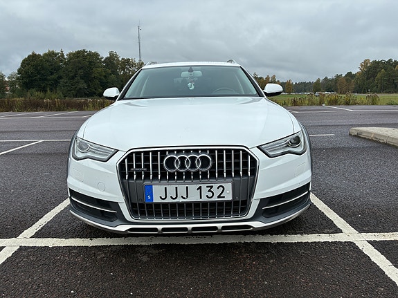 Audi A6 allroad 2 of 15