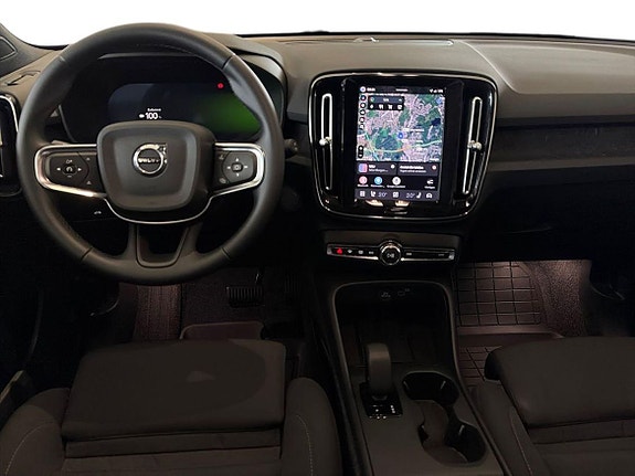 Volvo EX40 13 of 20