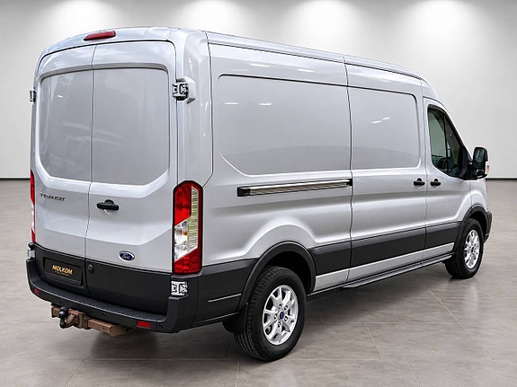 Ford Transit 4 of 11