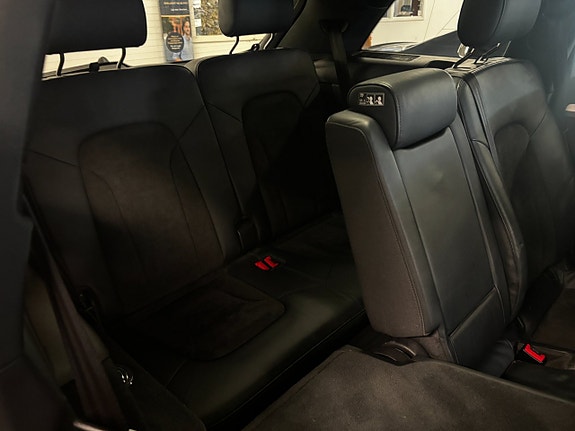 Audi Q7 8 of 9