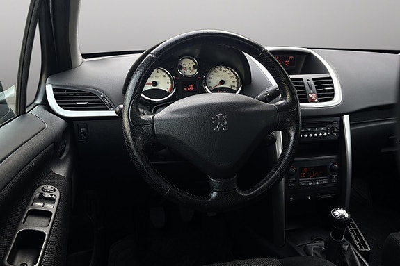 Peugeot 207 12 of 20