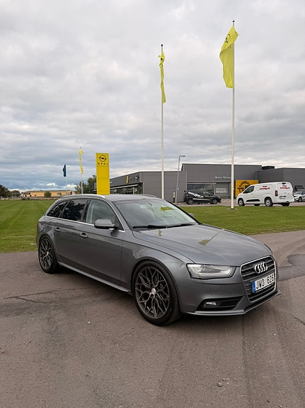 Audi A4 2 of 7