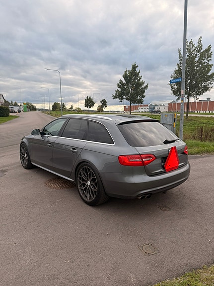 Audi A4 4 of 7