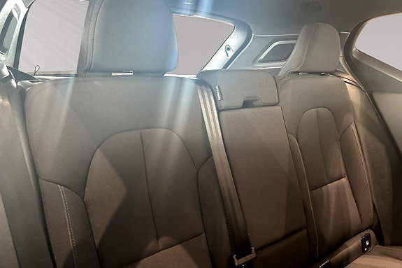 Volvo EX40 11 of 30