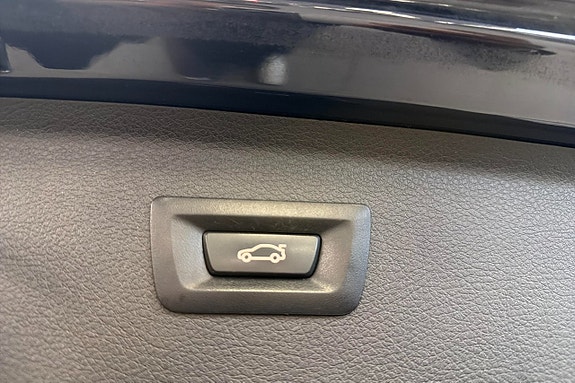 BMW 225xe 18 of 23