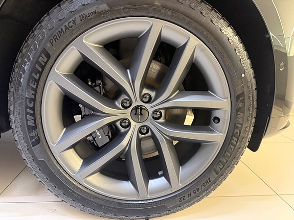 Land Rover Range Rover Sport 7 of 22