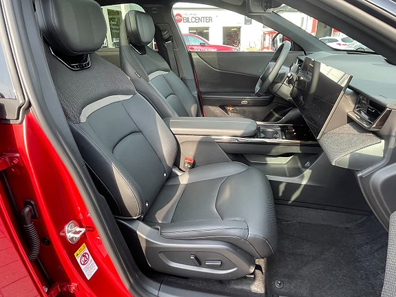 Mazda CX-6e 19 of 28