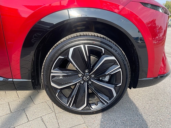 Mazda CX-6e 5 of 28