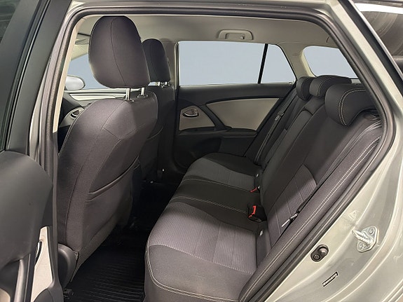 Toyota Avensis 13 of 24