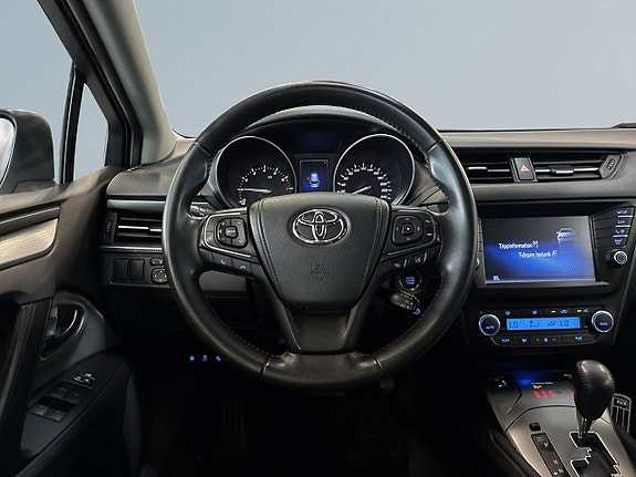 Toyota Avensis 9 of 24