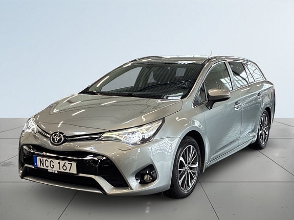Toyota Avensis 16 of 24