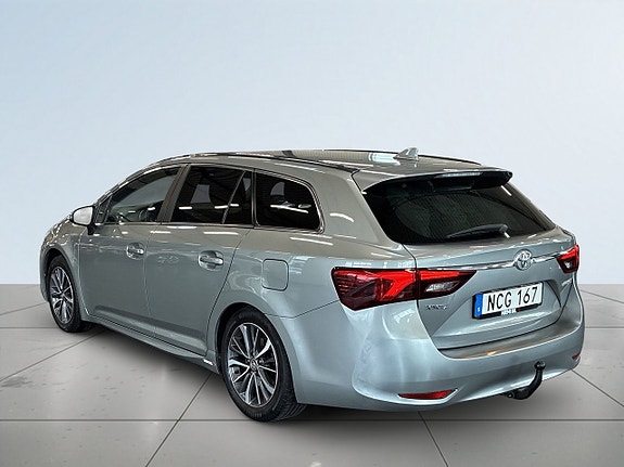Toyota Avensis 5 of 24
