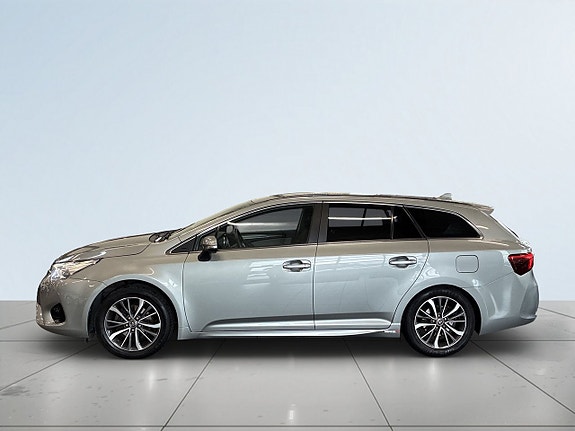 Toyota Avensis 4 of 24