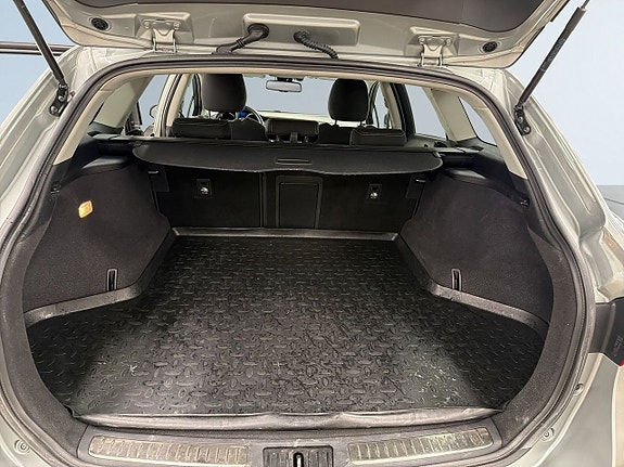 Toyota Avensis 12 of 24