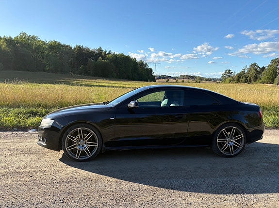 Audi A5 2 of 8