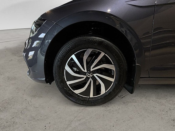 Volkswagen Polo 6 of 9