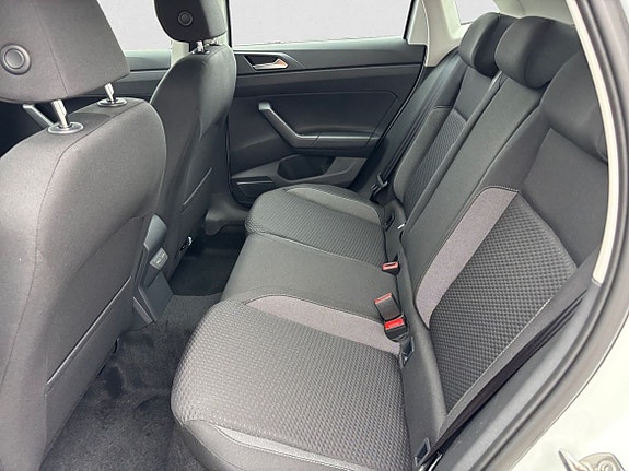 Volkswagen Polo 8 of 9