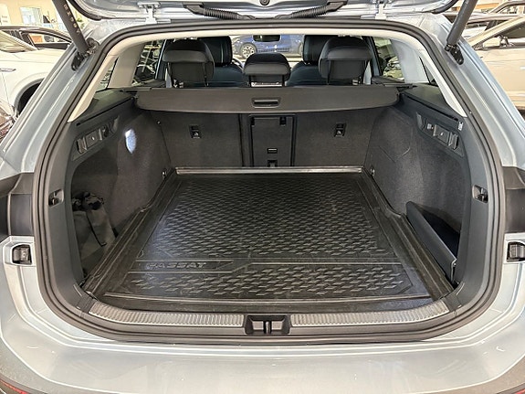 Volkswagen Passat 8 of 8