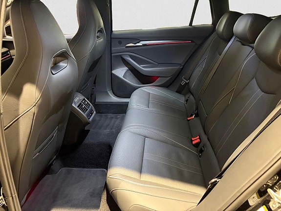 Skoda Superb 13 of 19