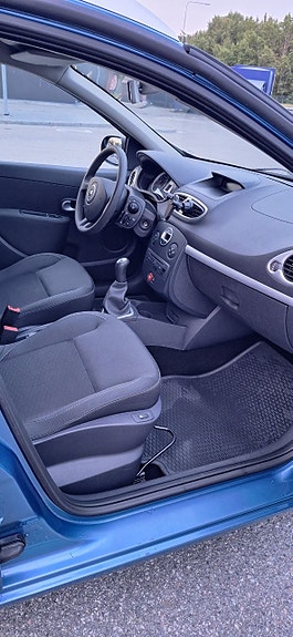 Renault Clio 9 of 10