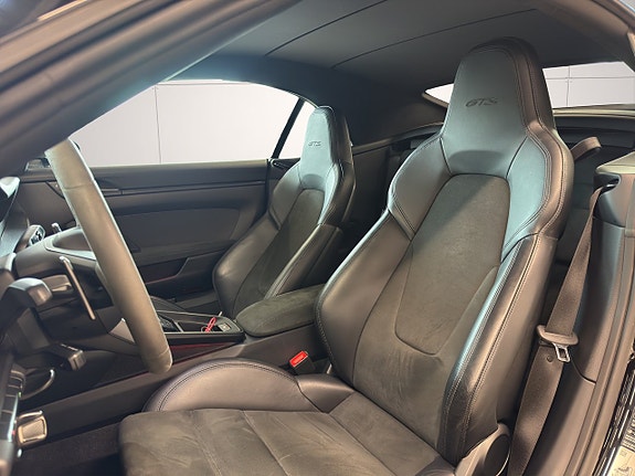 Porsche 911 13 of 28