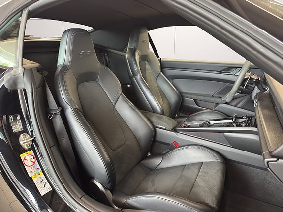 Porsche 911 15 of 28