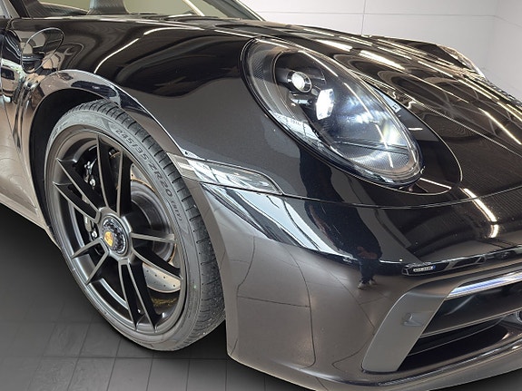 Porsche 911 28 of 28