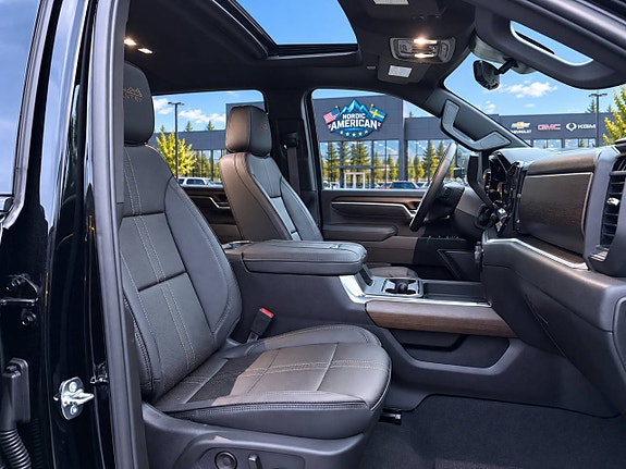 Chevrolet Silverado 2500 14 of 26