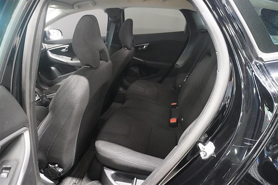Volvo V40 7 of 13