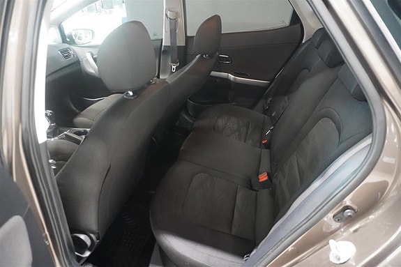 Kia Ceed 6 of 13