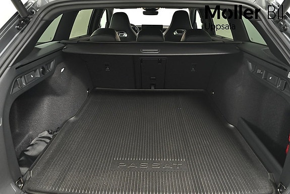 Volkswagen Passat 9 of 10
