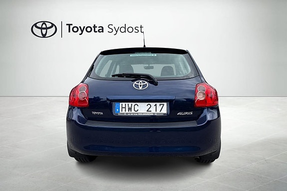 Toyota Auris 4 of 20