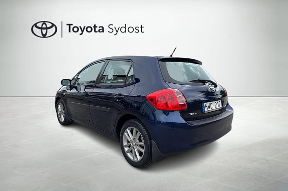 Toyota Auris 17 of 20