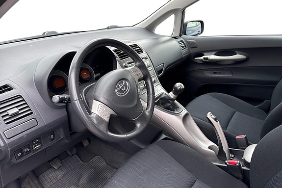 Toyota Auris 11 of 20