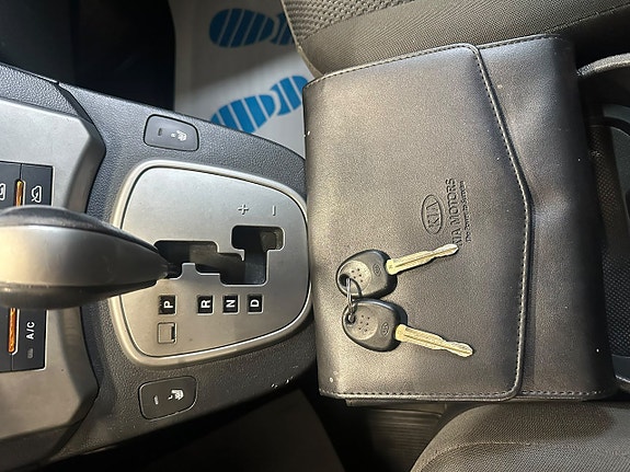 Kia Carens 19 of 19