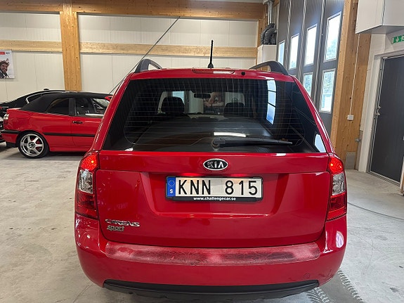 Kia Carens 8 of 19