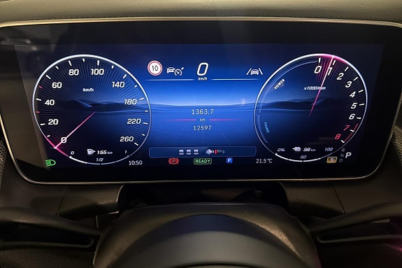 Mercedes-Benz GLC300 e 15 of 22