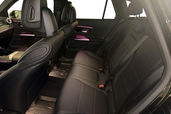 Mercedes-Benz GLC300 e 12 of 22