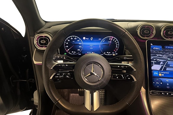 Mercedes-Benz GLC300 e 9 of 22